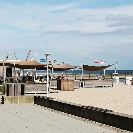 Two-bedroom Holiday In 1
