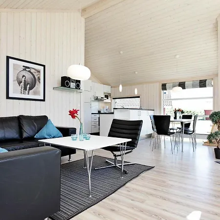 度假居 Two-bedroom Holiday In 1